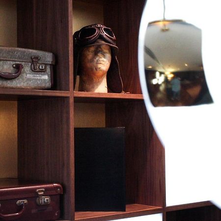 The Comet London Hatfield Hatfield  Extérieur photo