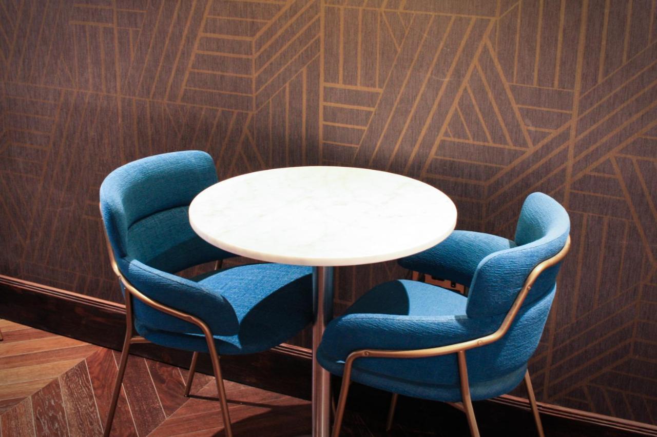 The Comet London Hatfield Hatfield  Extérieur photo