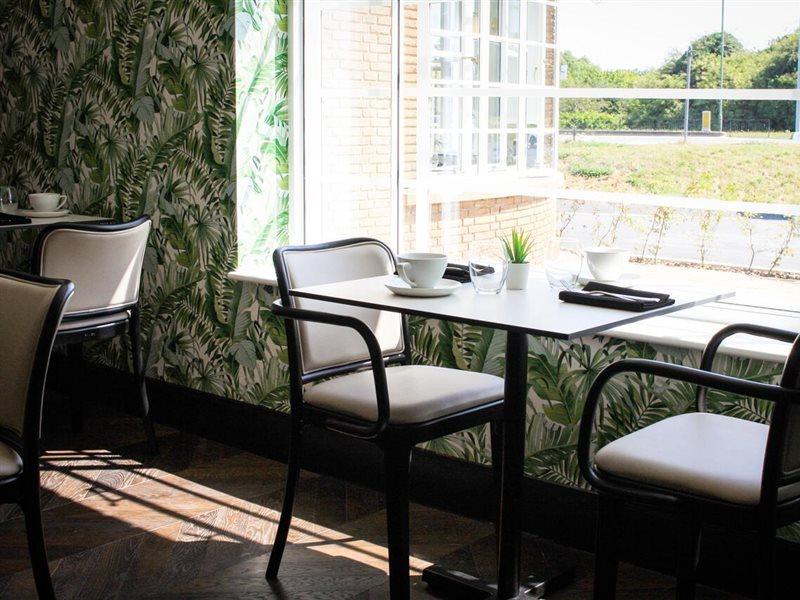 The Comet London Hatfield Hatfield  Extérieur photo